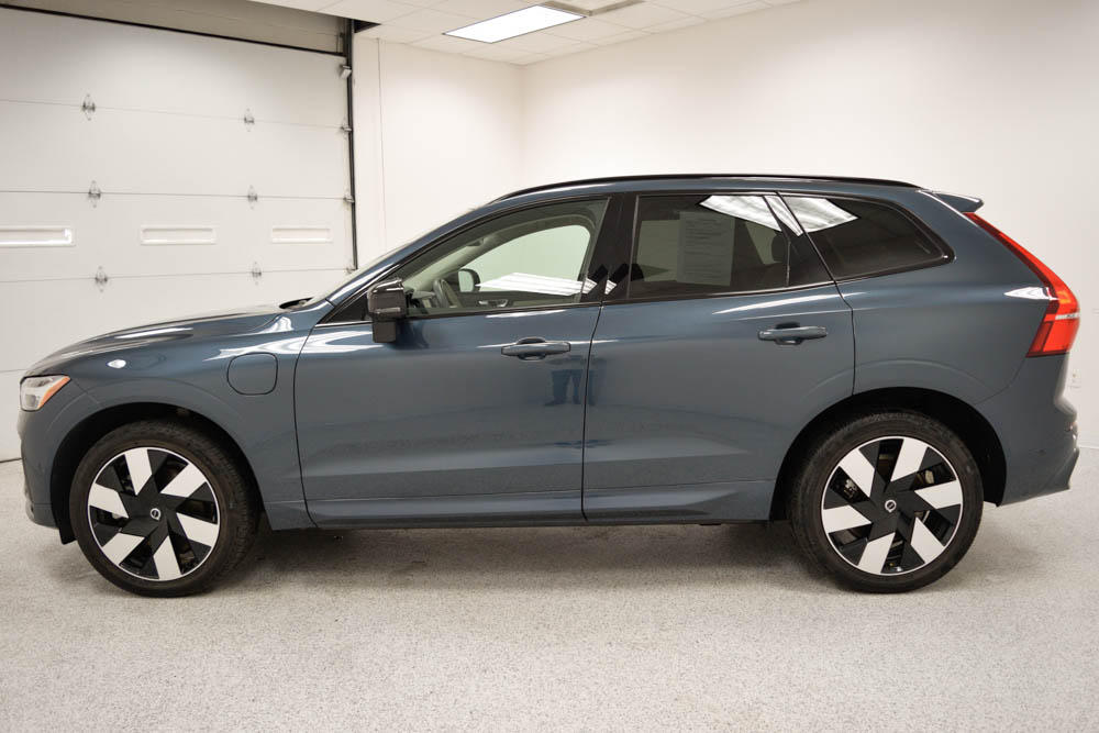 Certified 2024 Volvo XC60 plug-in hybrid T8 Plus Dark SUV