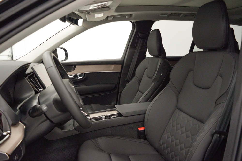 2026 Volvo XC90 Plus - Photo 10