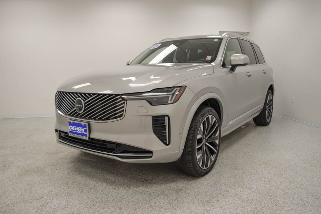 Used 2025 Volvo XC90 B6 (2025.5) Plus 7-Seater SUV