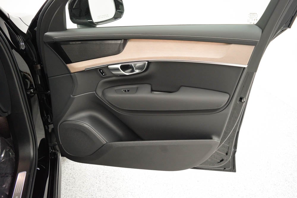 2026 Volvo XC90 Plus - Photo 21