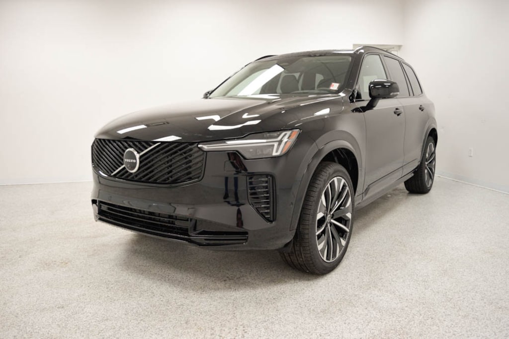 New 2026 Volvo XC90 B6 Ultra Dark Theme 6-Seater SUV