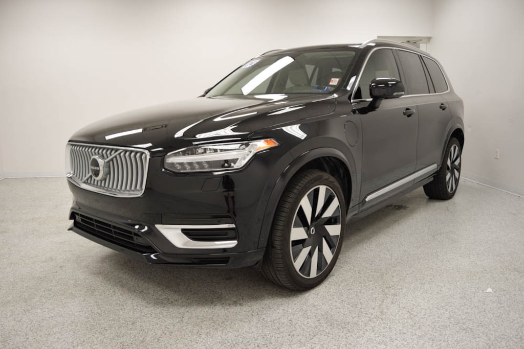 Certified 2024 Volvo XC90 plug-in hybrid T8 Plus Bright 7-Seater SUV