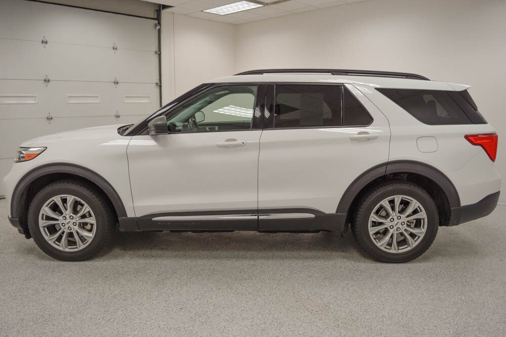 2020 Ford Explorer XLT photo 3