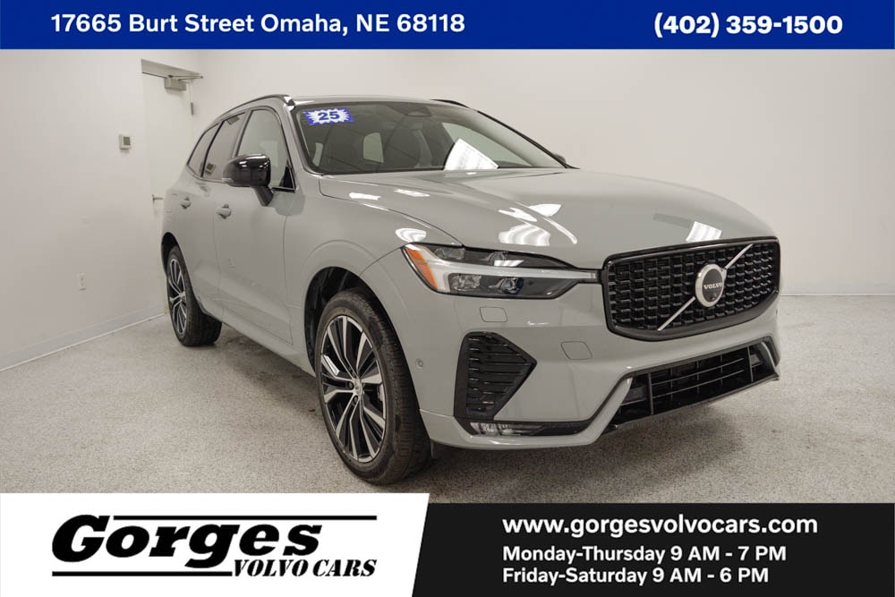 2025 Volvo XC60 B5 Plus Dark AWD's photo
