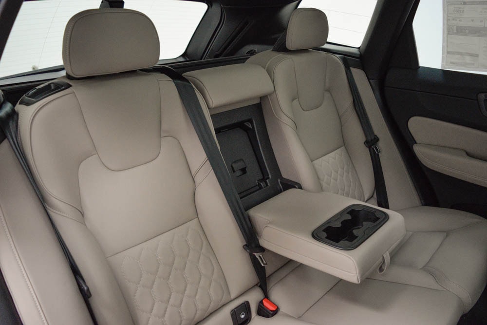 2026 Volvo XC60 Plus - Photo 27