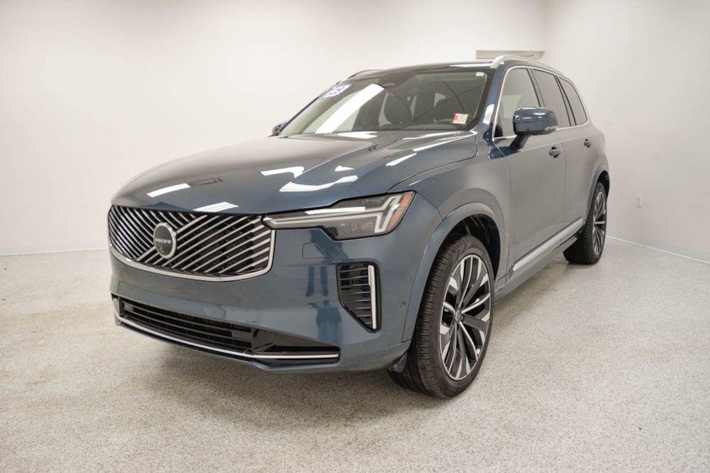 Certified 2025 Volvo XC90 B6 (2025.5) Plus 7-Seater SUV