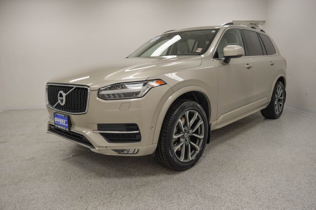 Used 2018 Volvo XC90 T6 AWD Momentum (7 Passenger) SUV