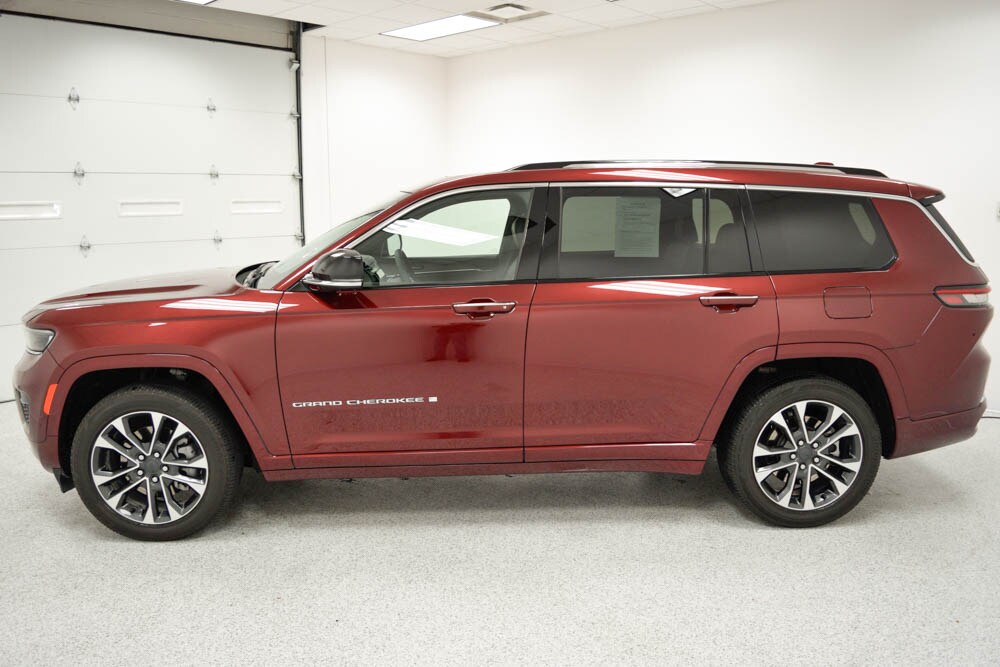 2023 Jeep Grand Cherokee Overland photo 4