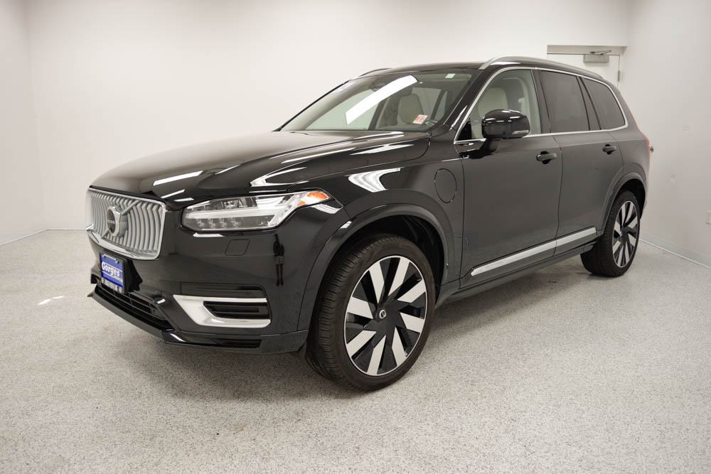 Certified 2024 Volvo XC90 plug-in hybrid T8 Plus 6-Seater SUV