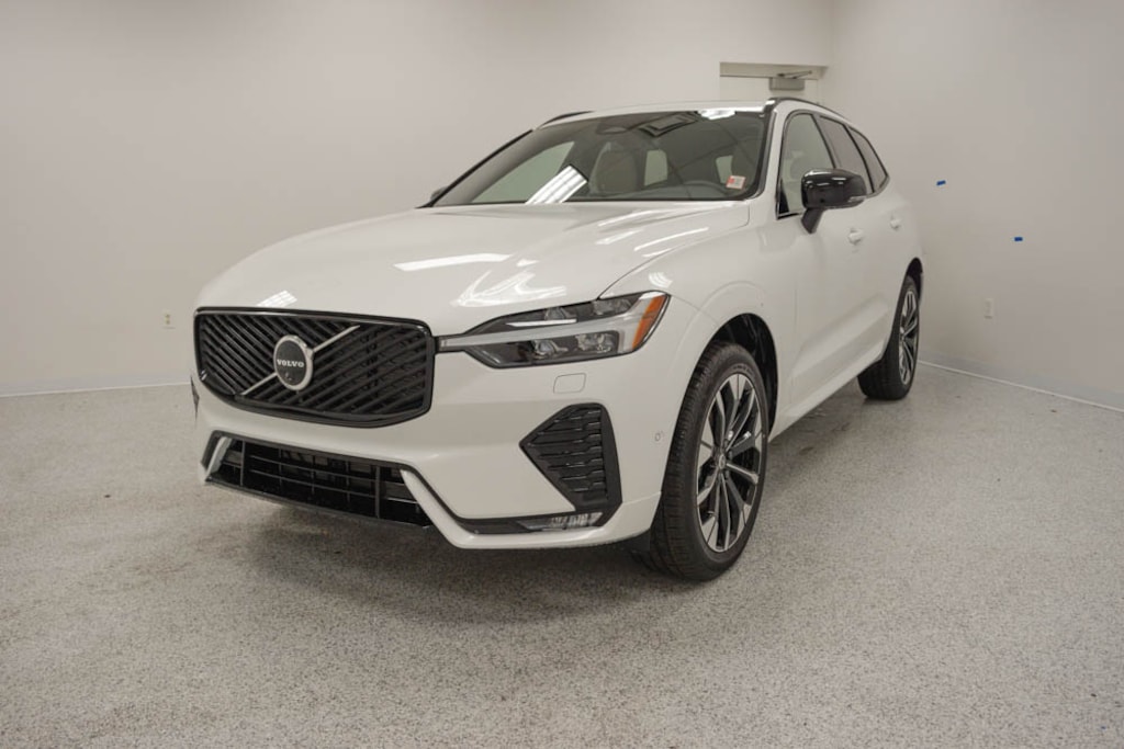 New 2026 Volvo XC60 B5 Plus SUV