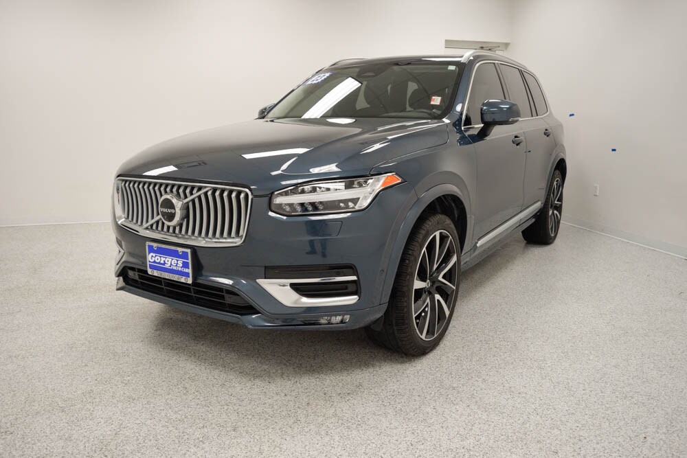 2023 Volvo XC90 AWD Plus photo 2