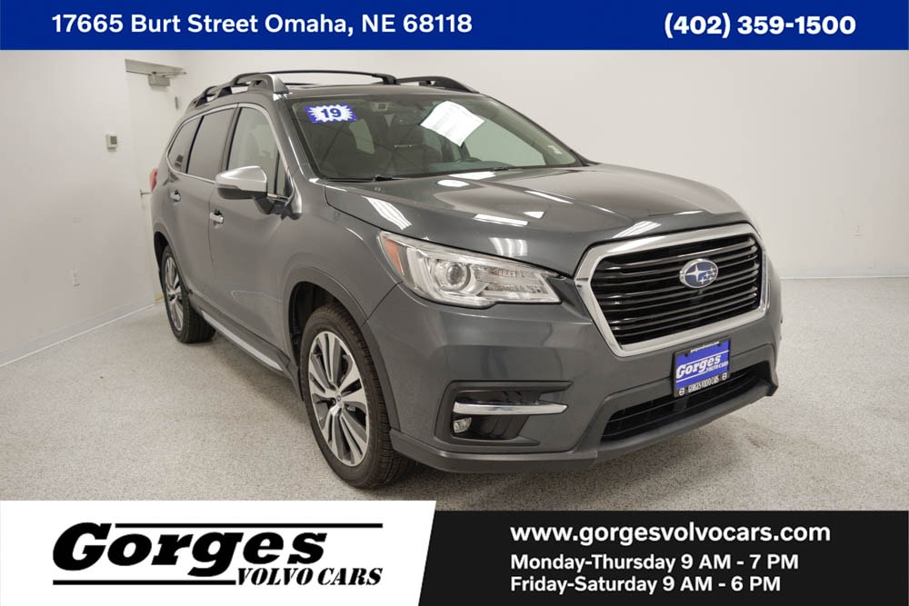 2019 Subaru Ascent Touring's photo