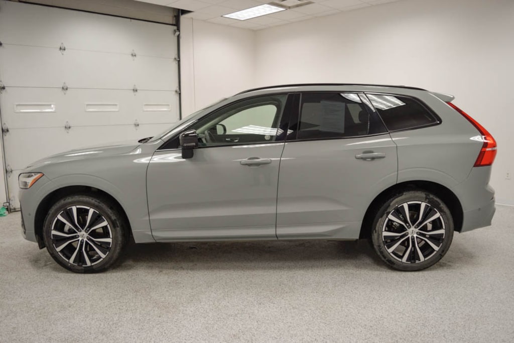 Certified 2025 Volvo XC60 B5 Plus SUV