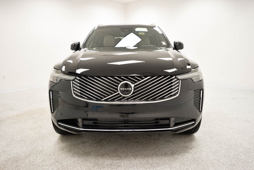 New 2026 Volvo XC90 plug-in hybrid T8 Plus 7-Seater SUV