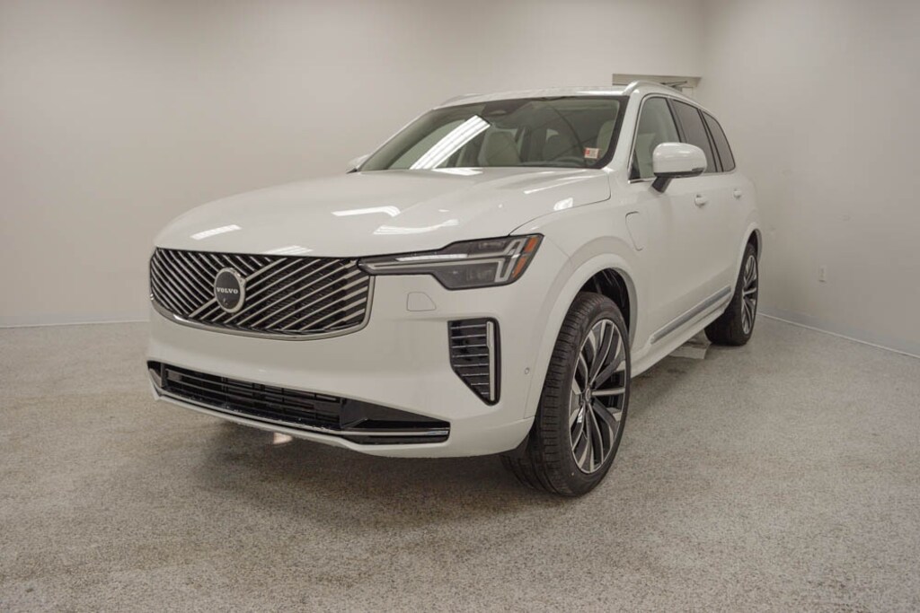 New 2026 Volvo XC90 plug-in hybrid T8 Ultra 7-Seater SUV