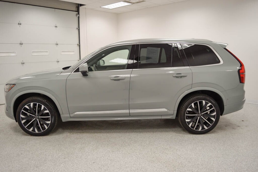 Certified 2025 Volvo XC90 B6 (2025.5) Plus 7-Seater SUV