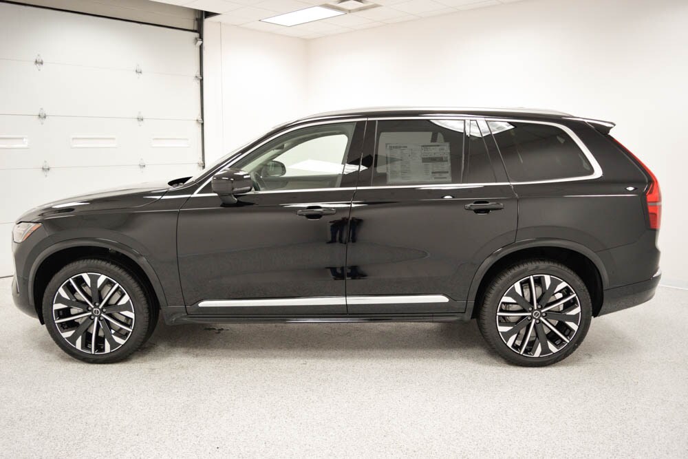 2026 Volvo XC90 Plus photo 4