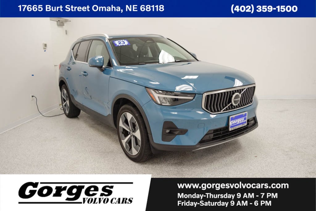 Used 2023 Volvo XC40 B5 AWD Plus Bright SUV