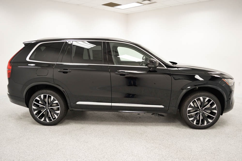 2026 Volvo XC90 Plus - Photo 6
