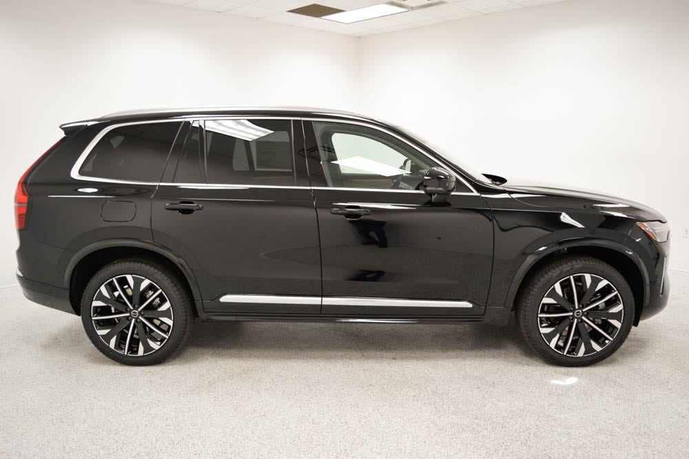 2026 Volvo XC90 Plus - Photo 6