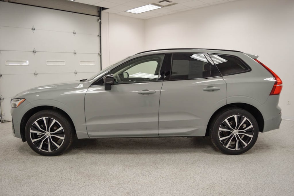 Certified 2025 Volvo XC60 B5 Plus SUV