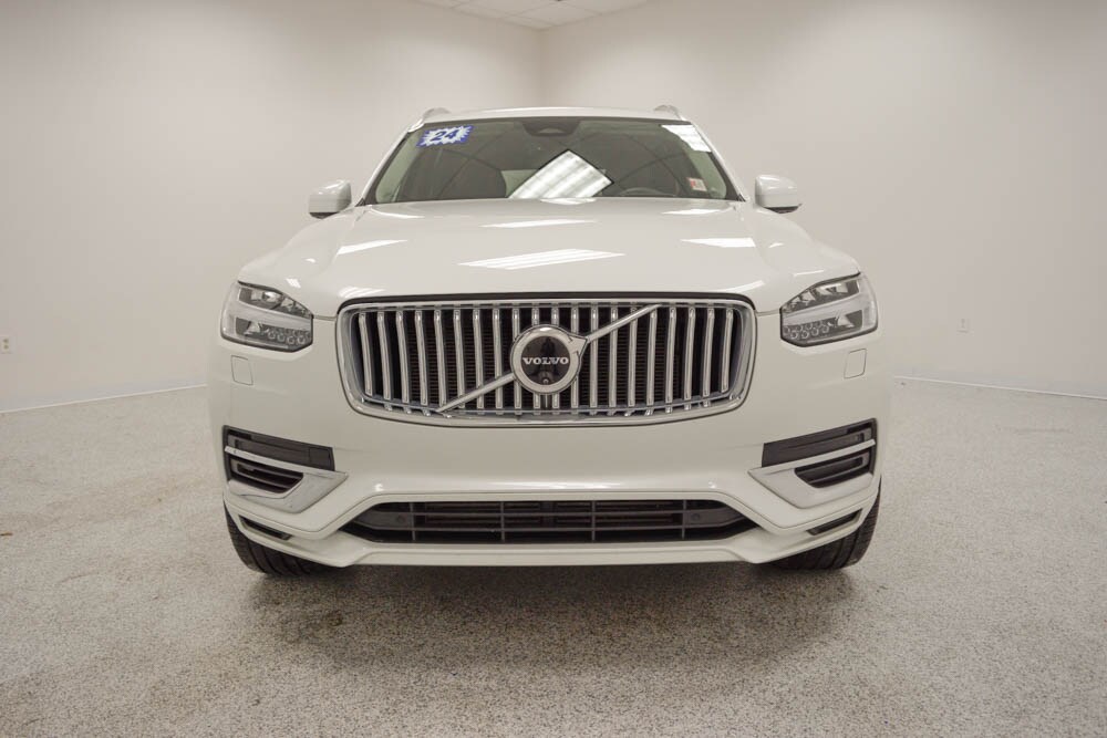 2024 Volvo XC90 T8 Ultimate photo 2