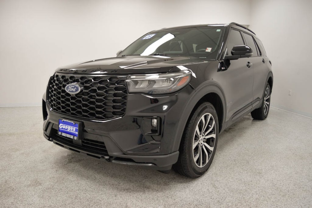 Used 2025 Ford Explorer ST-Line SUV