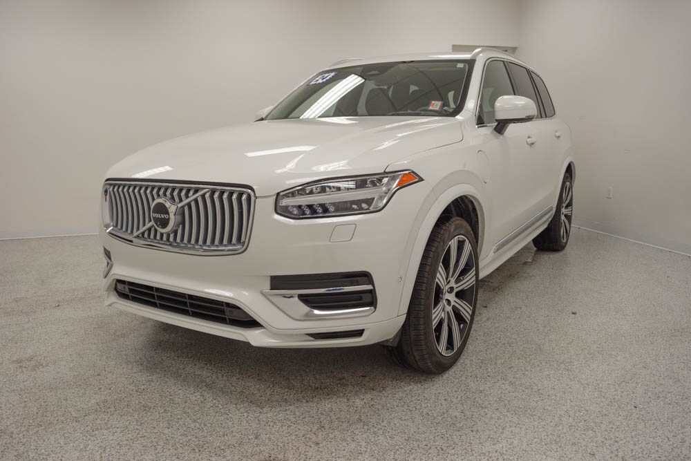 2024 Volvo XC90 T8 Ultimate photo 3