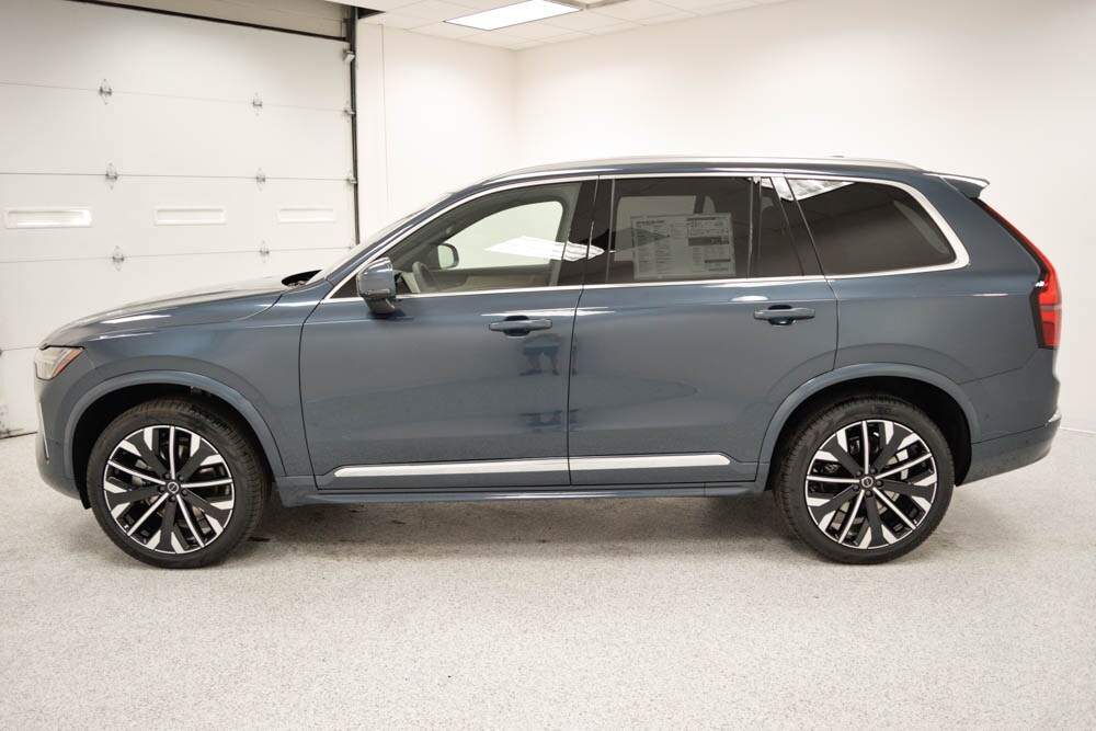 2026 Volvo XC90 Plus photo 4