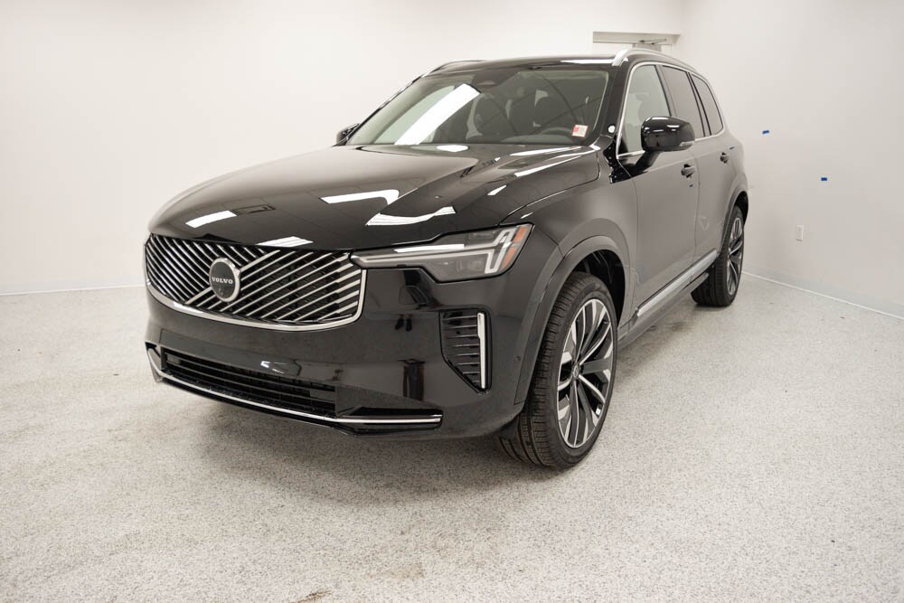2026 Volvo XC90 Plus photo 2