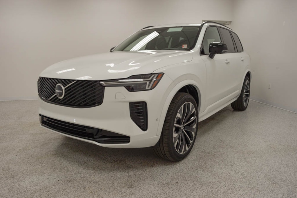 New 2026 Volvo XC90 B6 Ultra Dark Theme 6-Seater SUV