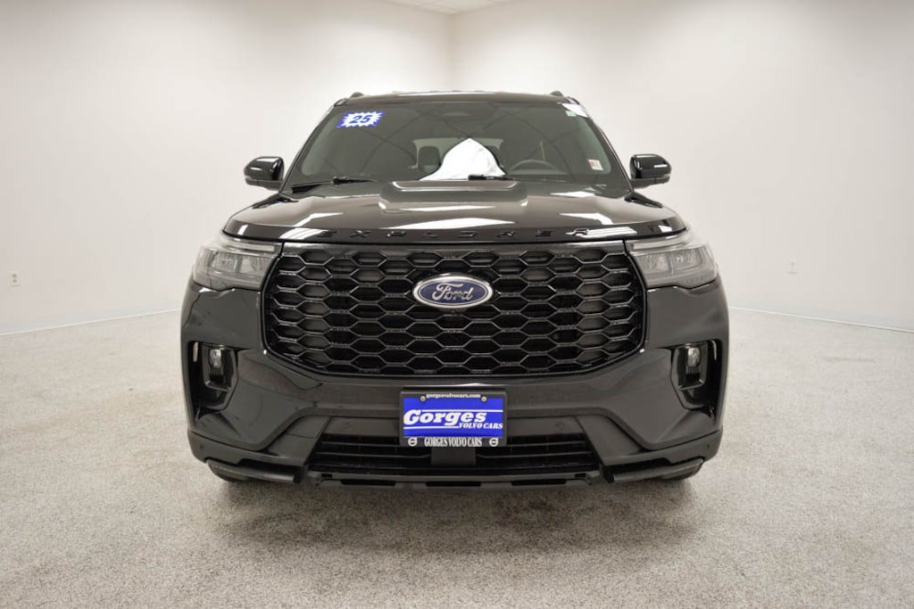 Used 2025 Ford Explorer ST-Line SUV