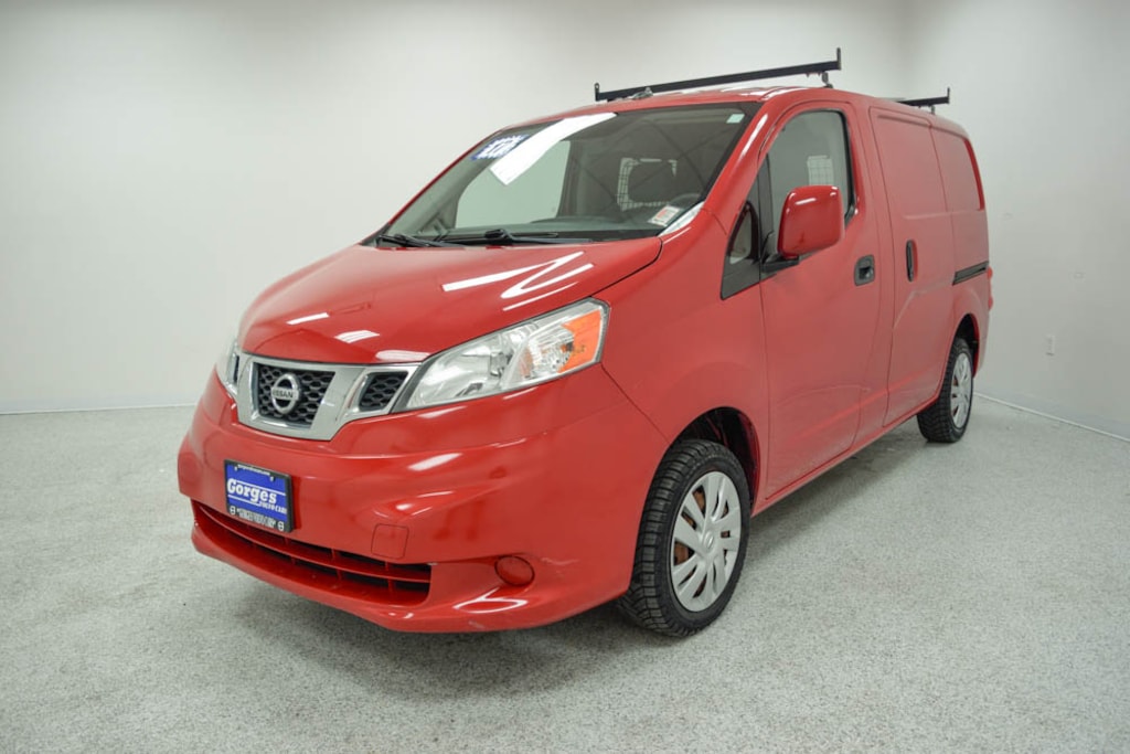 Used 2017 Nissan NV200 SV Van Compact Cargo Van