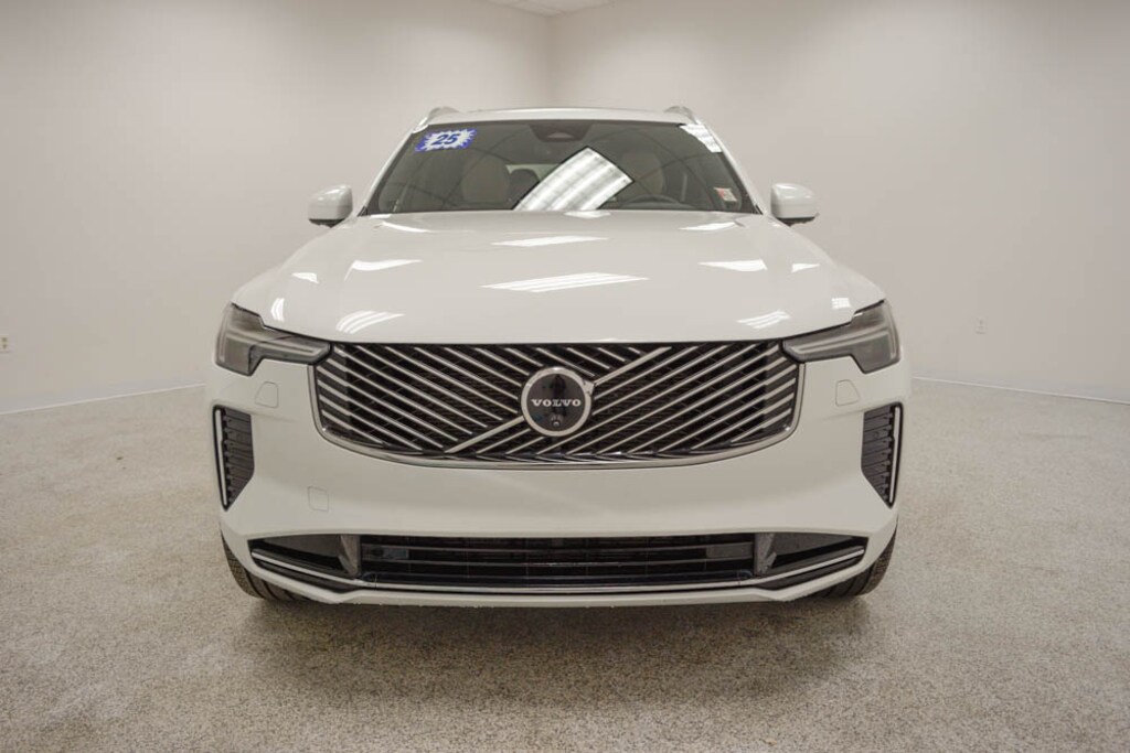 Certified 2025 Volvo XC90 B6 (2025.5) Plus 7-Seater SUV