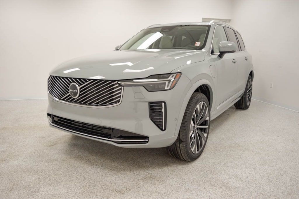 New 2026 Volvo XC90 plug-in hybrid T8 Ultra 7-Seater SUV