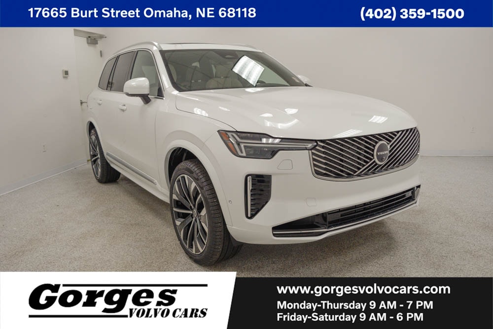 2026 Volvo XC90 Plus's photo