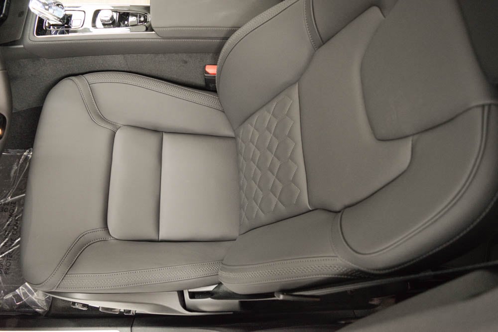 2026 Volvo XC90 Plus - Photo 11