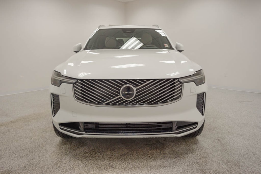 New 2026 Volvo XC90 plug-in hybrid T8 Plus 7-Seater SUV