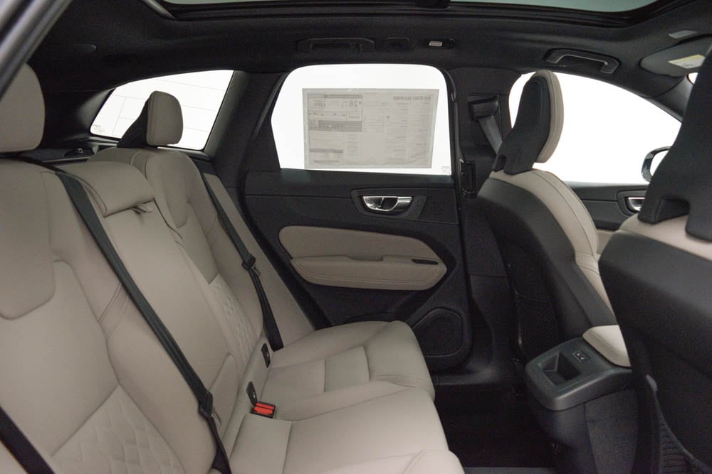 2026 Volvo XC60 Plus - Photo 26