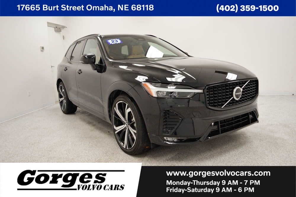 2023 Volvo XC60 B6 Ultimate Dark Theme AWD's photo