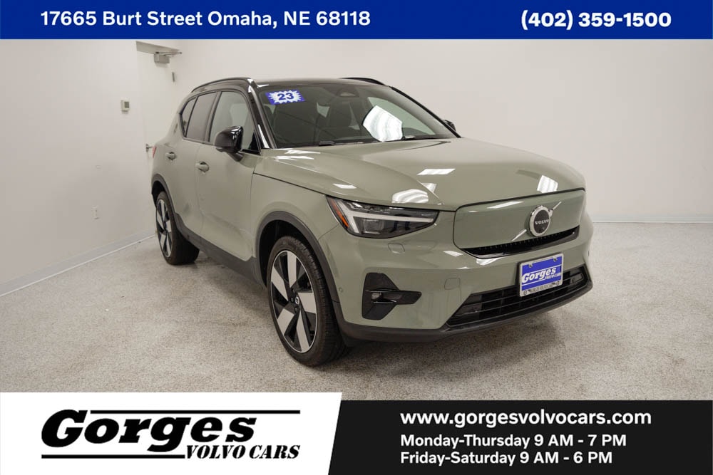 2023 Volvo XC40 Ultimate's photo