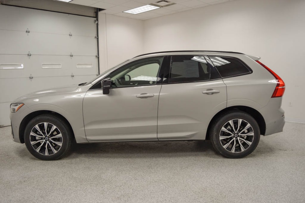 Used 2025 Volvo XC60 B5 Plus SUV
