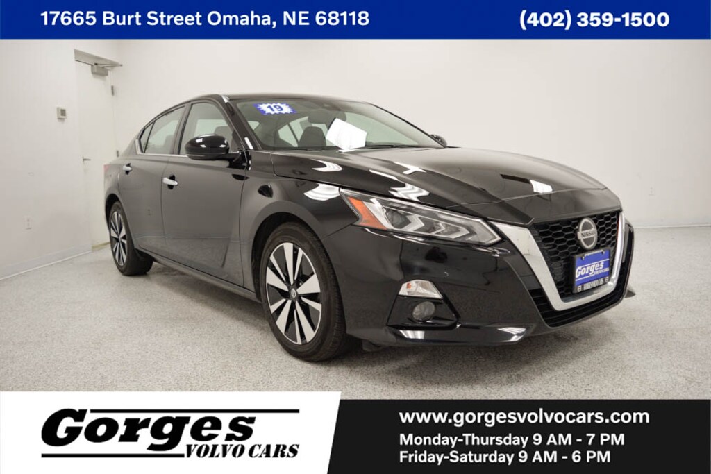 Used 2019 Nissan Altima 2.5 SV Sedan