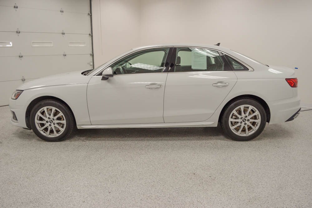 2023 Audi A4 40 Premium photo 4