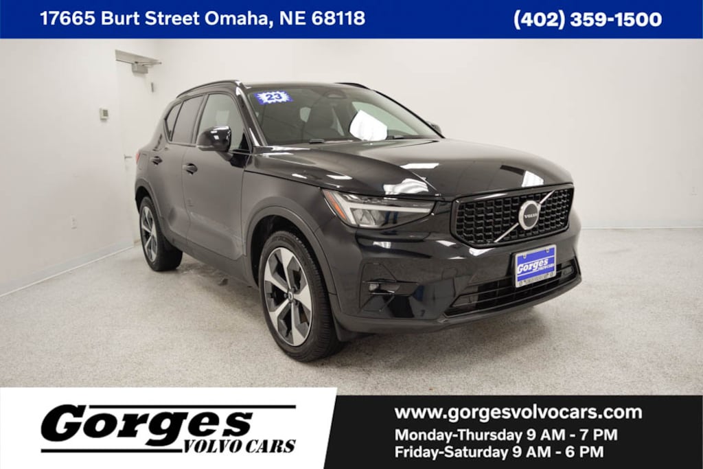 Used 2023 Volvo XC40 B5 AWD Plus Dark SUV
