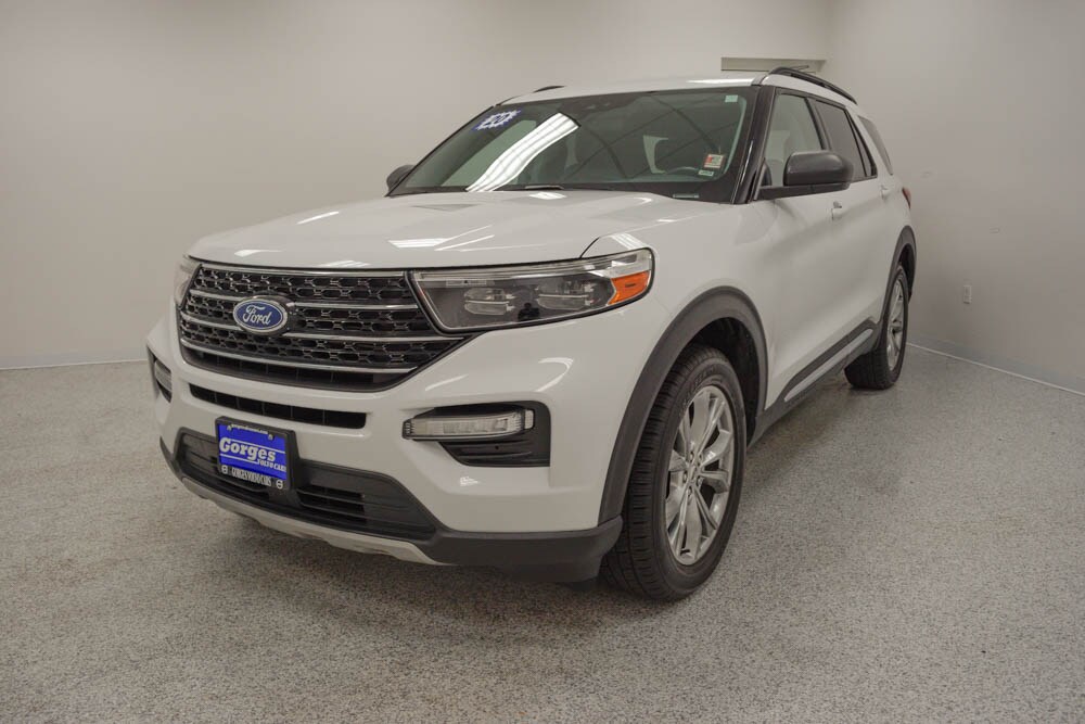 2020 Ford Explorer XLT photo 2