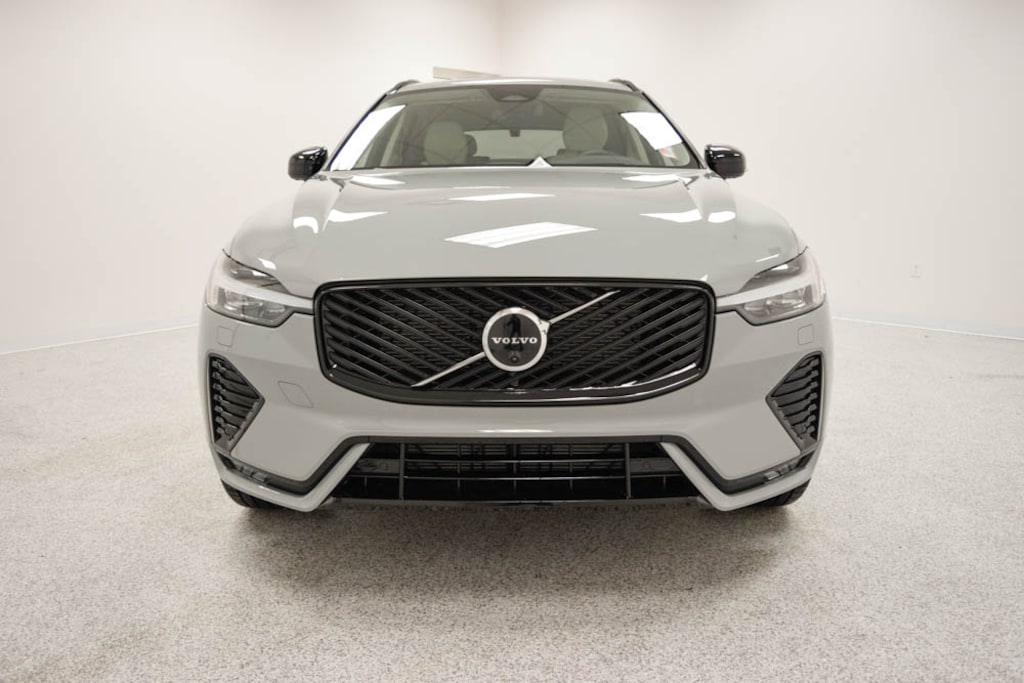 New 2026 Volvo XC60 B5 Ultra SUV