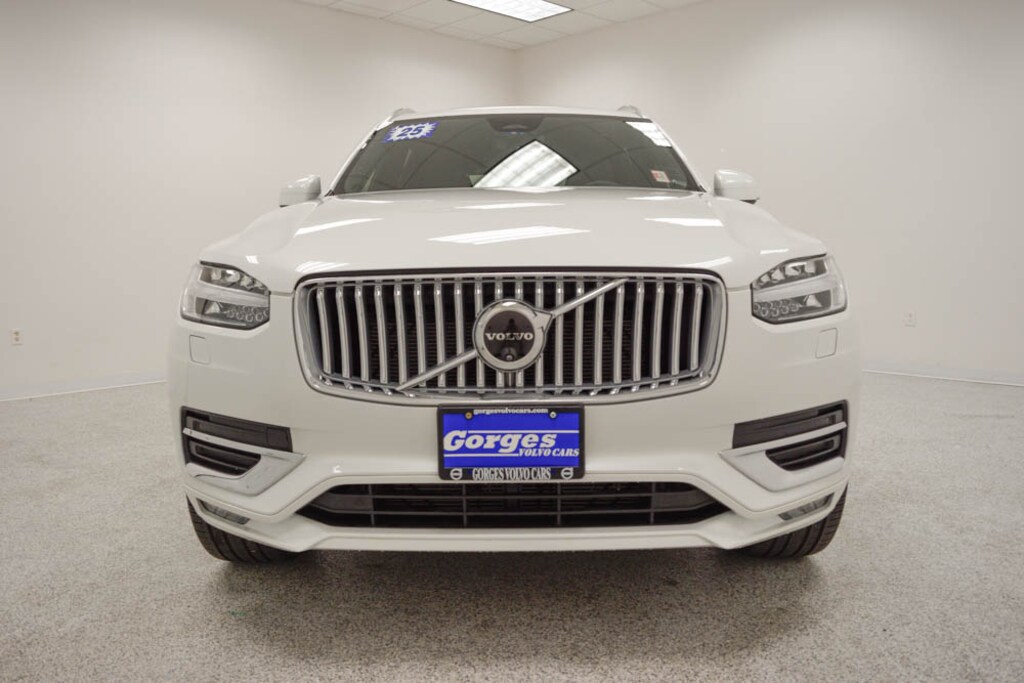 Certified 2025 Volvo XC90 B6 Ultra 7-Seater SUV