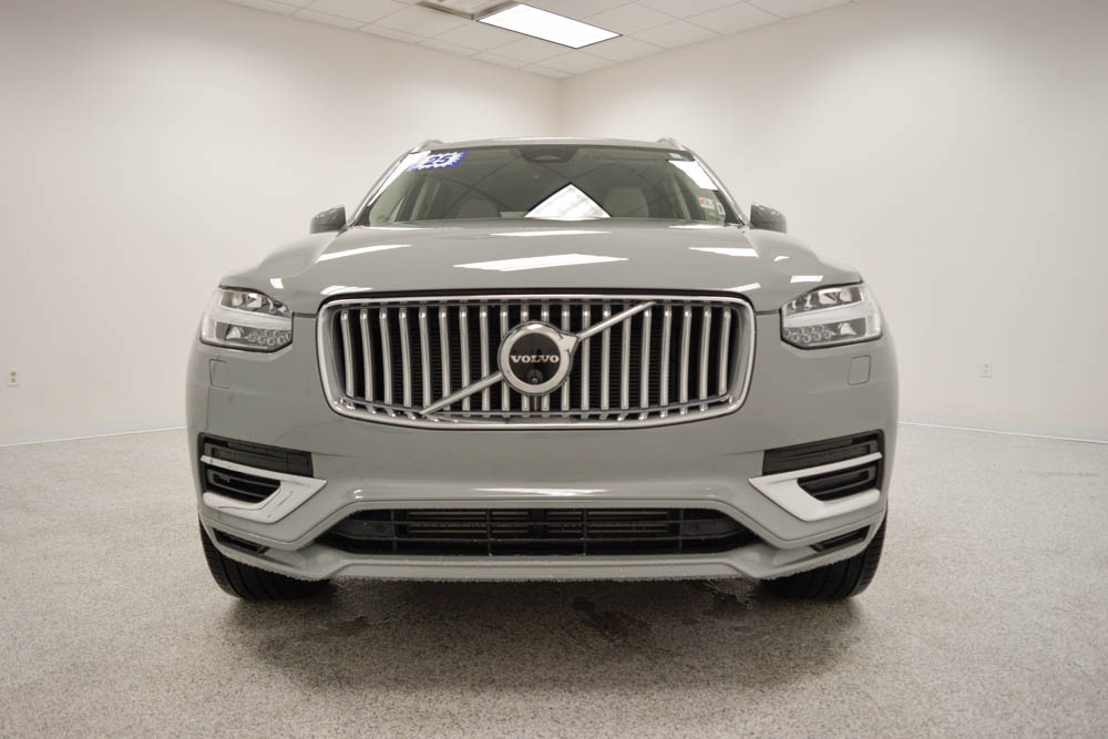 Certified 2025 Volvo XC90 plug-in hybrid T8 Plus 7-Seater SUV