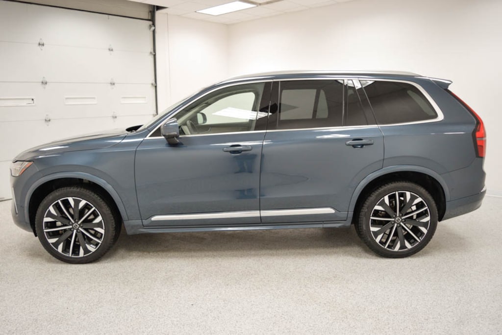 Certified 2025 Volvo XC90 B6 (2025.5) Plus 7-Seater SUV